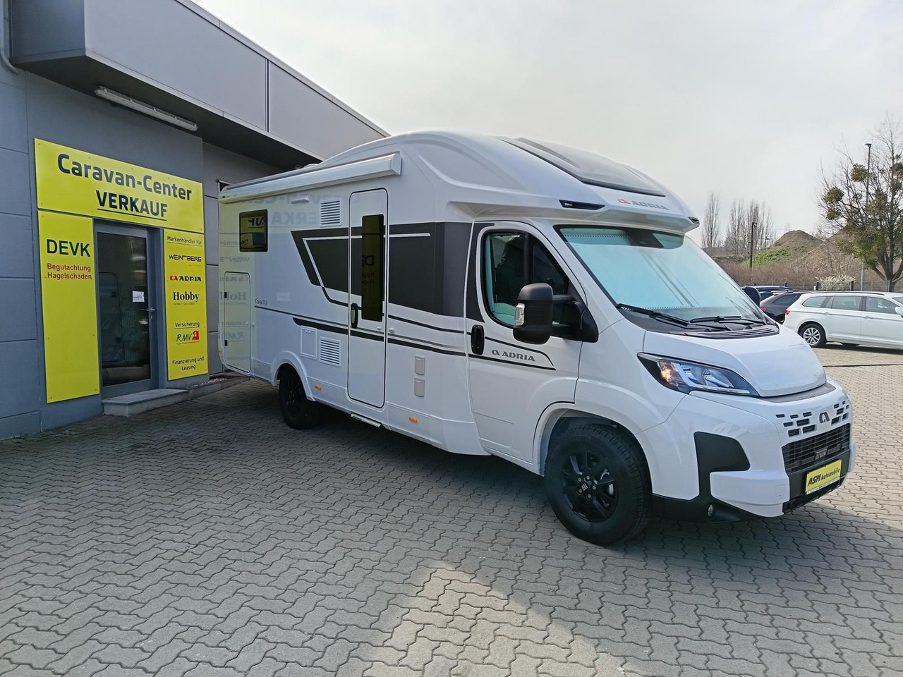 Adria Coral ALL-IN 650 DL*LUFTFEDERUNG HA*SOLAR*SOFORT - Poolintegreeritud matkaauto: pilt 2 Adria Coral ALL-IN 650 DL*LUFTFEDERUNG HA*SOLAR*SOFORT - Poolintegreeritud matkaauto: pilt 2