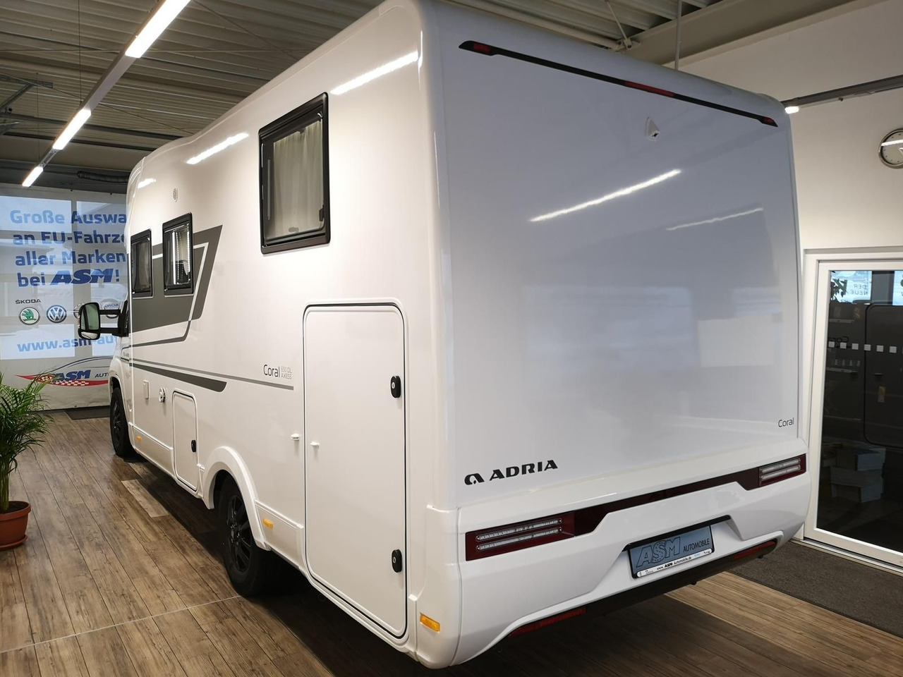 Adria Coral ALL-IN 650 DL*SOLAR*MARKISE*NAVI*SOFORT* - Poolintegreeritud matkaauto: pilt 5 Adria Coral ALL-IN 650 DL*SOLAR*MARKISE*NAVI*SOFORT* - Poolintegreeritud matkaauto: pilt 5