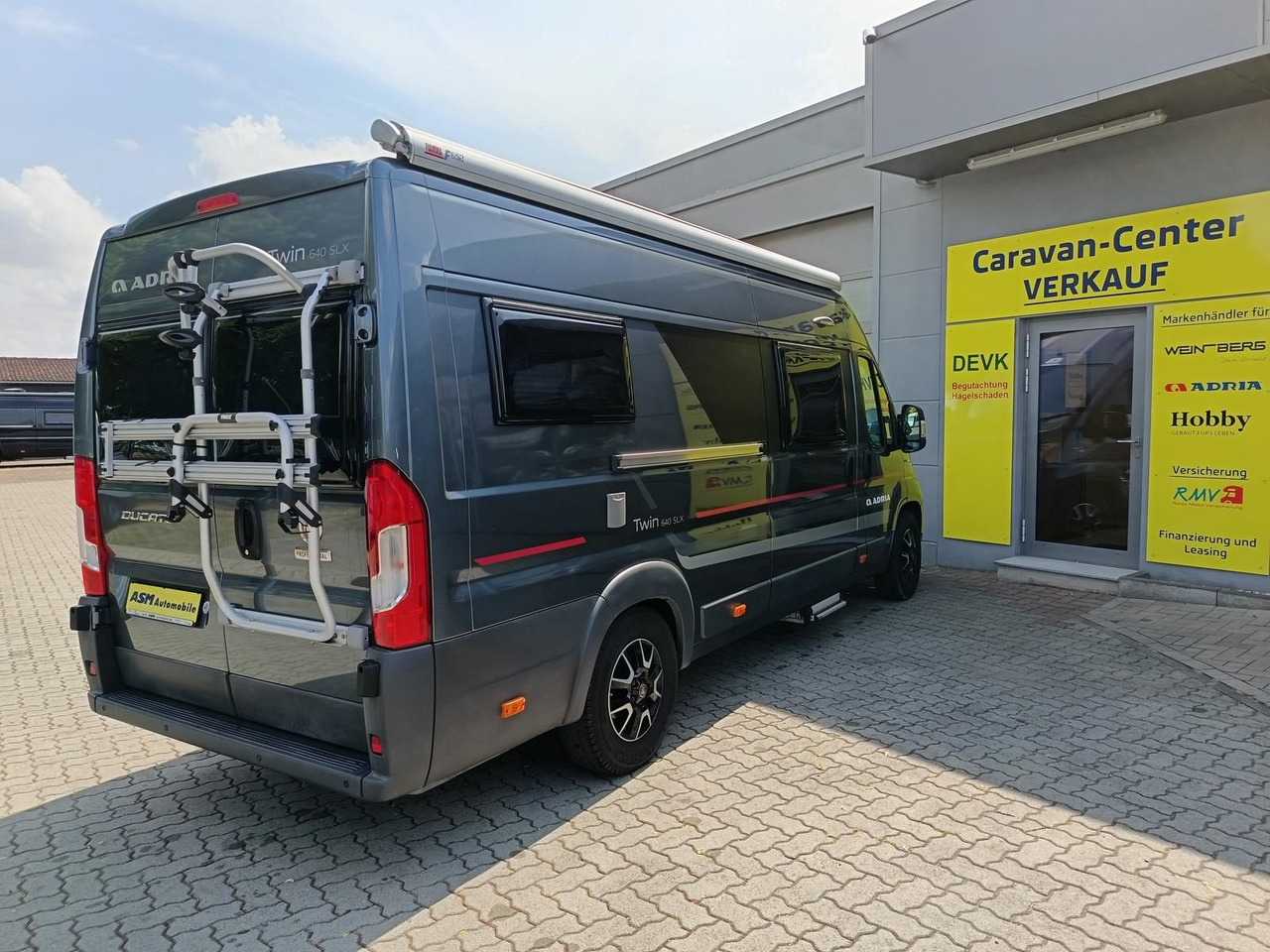 Adria Twin 640SLX Platinum*MARKISE*TV*SAT*FAHRRADTRÄG. - Campervan: pilt 4 Adria Twin 640SLX Platinum*MARKISE*TV*SAT*FAHRRADTRÄG. - Campervan: pilt 4