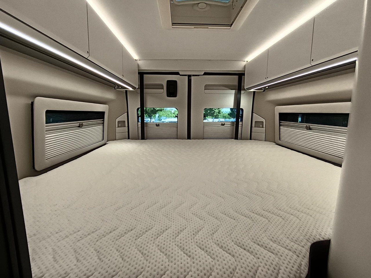 Campervan Adria Twin Edition 640 SGX Maxi 132kW*138L KÜHLSCHRANK: pilt 16