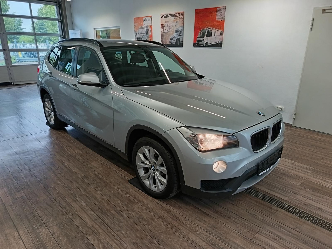 BMW X1 sDrive 18i 110 kW*SITZHEIZUNG*KLIMAAUTOMATIK - Maastur: pilt 3 BMW X1 sDrive 18i 110 kW*SITZHEIZUNG*KLIMAAUTOMATIK - Maastur: pilt 3