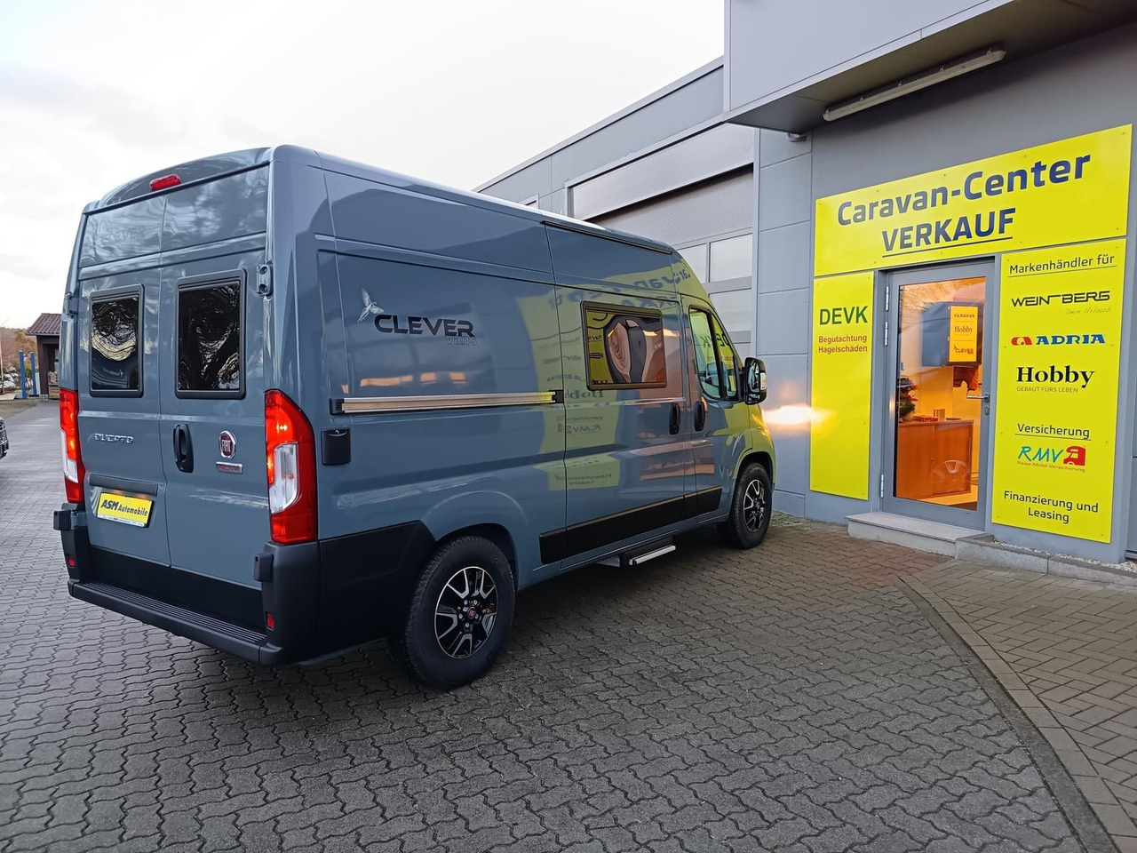 Clever Tour 540*BLACK EDITION*FINAL SALE RABATT*SOFORT* - Campervan: pilt 5 Clever Tour 540*BLACK EDITION*FINAL SALE RABATT*SOFORT* - Campervan: pilt 5