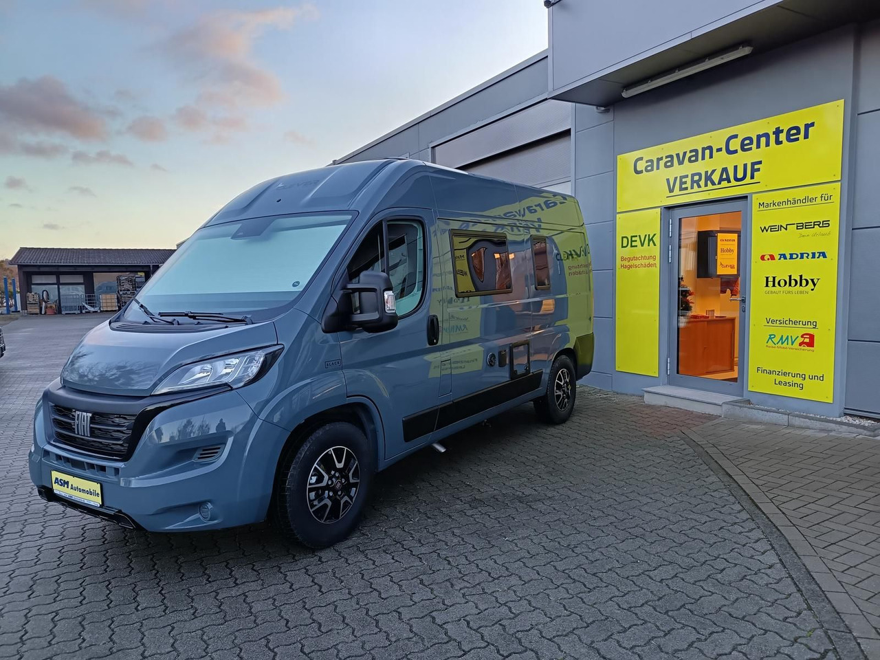 Clever Tour 540*BLACK EDITION*FINAL SALE RABATT*SOFORT* - Campervan: pilt 4 Clever Tour 540*BLACK EDITION*FINAL SALE RABATT*SOFORT* - Campervan: pilt 4