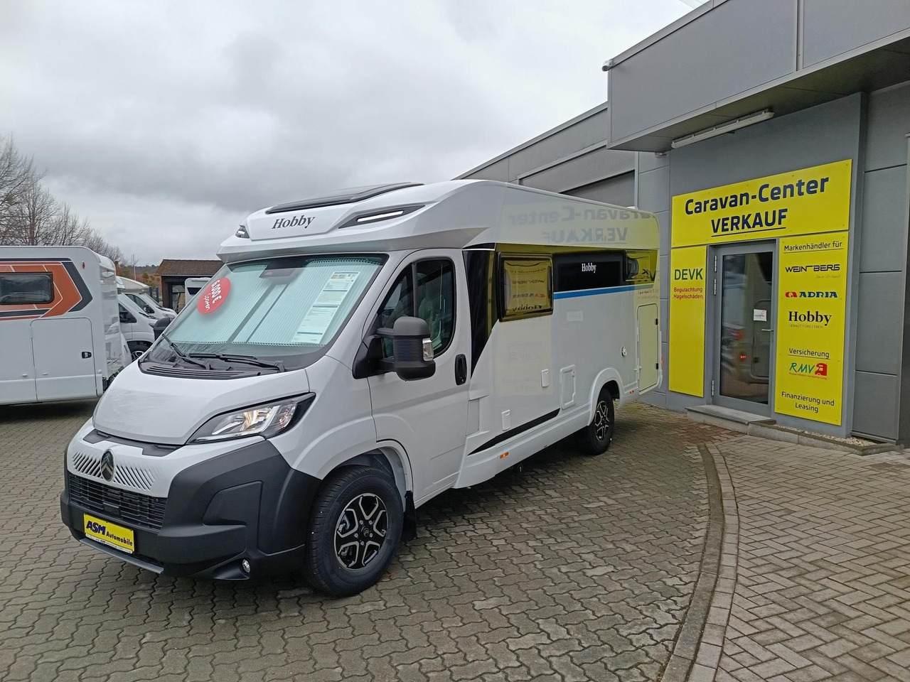 Hobby Ontour C680 GE*AUTOMATIK*LITHIUM*MARKISE*SOFORT* - Poolintegreeritud matkaauto: pilt 4 Hobby Ontour C680 GE*AUTOMATIK*LITHIUM*MARKISE*SOFORT* - Poolintegreeritud matkaauto: pilt 4