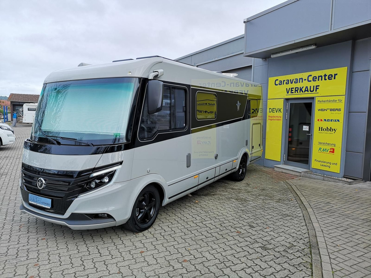 Niesmann + Bischoff iSmove 6.9 E 132 kW+AHK+SOLAR+ALDE+KLIMA+NAVI - Täisintegreeritud matkaauto: pilt 2 Niesmann + Bischoff iSmove 6.9 E 132 kW+AHK+SOLAR+ALDE+KLIMA+NAVI - Täisintegreeritud matkaauto: pilt 2