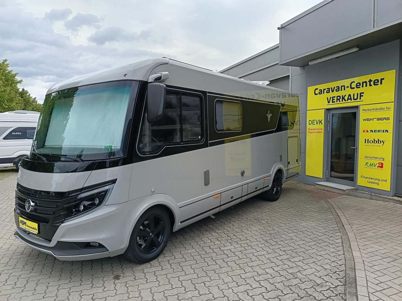 Niesmann + Bischoff iSmove 6.9 E 132 kW*AHK*SOLAR*SAT*TV*DACHKLIMA* - Täisintegreeritud matkaauto: pilt 4 Niesmann + Bischoff iSmove 6.9 E 132 kW*AHK*SOLAR*SAT*TV*DACHKLIMA* - Täisintegreeritud matkaauto: pilt 4