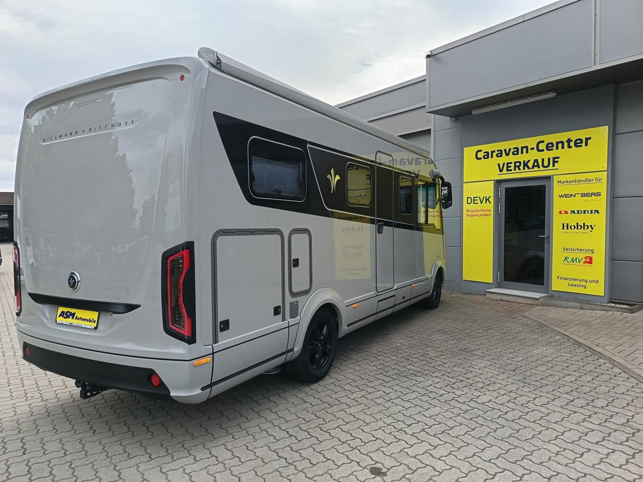 Niesmann + Bischoff iSmove 6.9 E 132 kW*AHK*SOLAR*SAT*TV*DACHKLIMA* - Täisintegreeritud matkaauto: pilt 5 Niesmann + Bischoff iSmove 6.9 E 132 kW*AHK*SOLAR*SAT*TV*DACHKLIMA* - Täisintegreeritud matkaauto: pilt 5