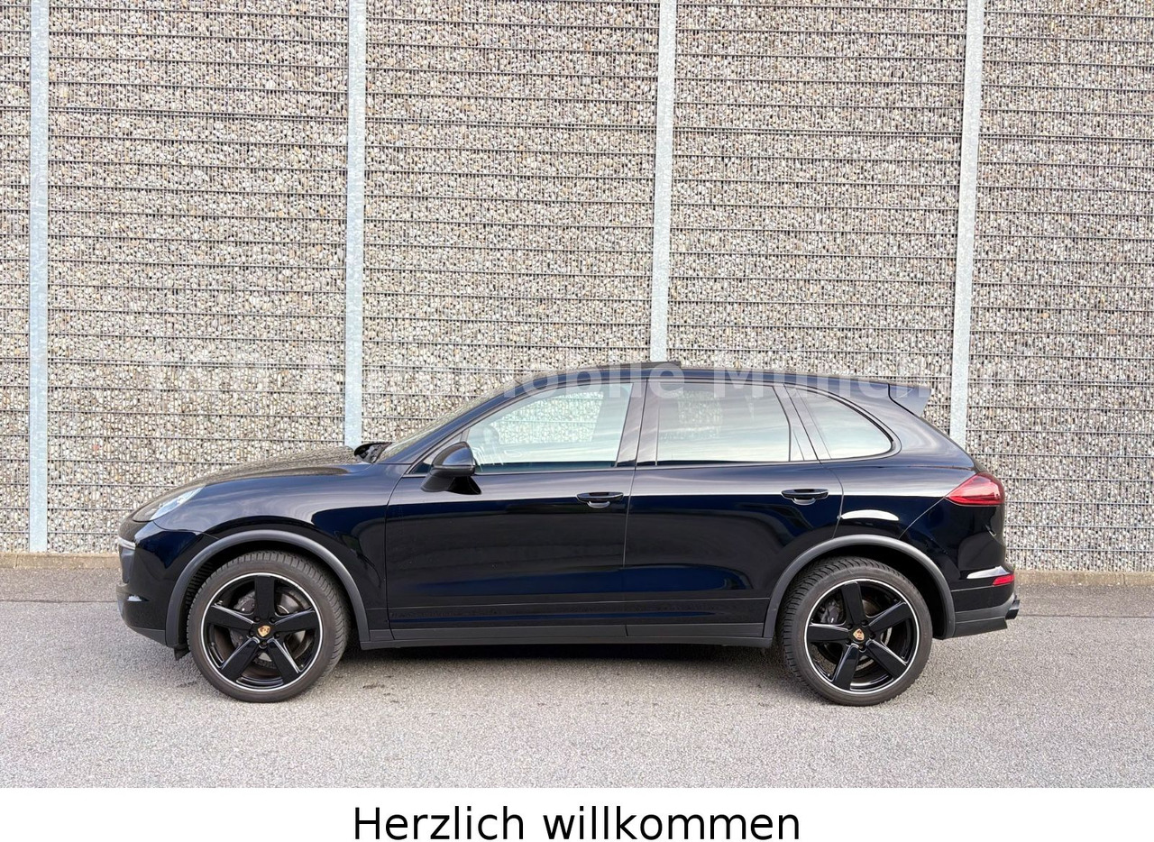 Porsche Cayenne Diesel*Panorama*BOSE*Kamera*PDLS*21Zoll* - Maastur: pilt 2 Porsche Cayenne Diesel*Panorama*BOSE*Kamera*PDLS*21Zoll* - Maastur: pilt 2