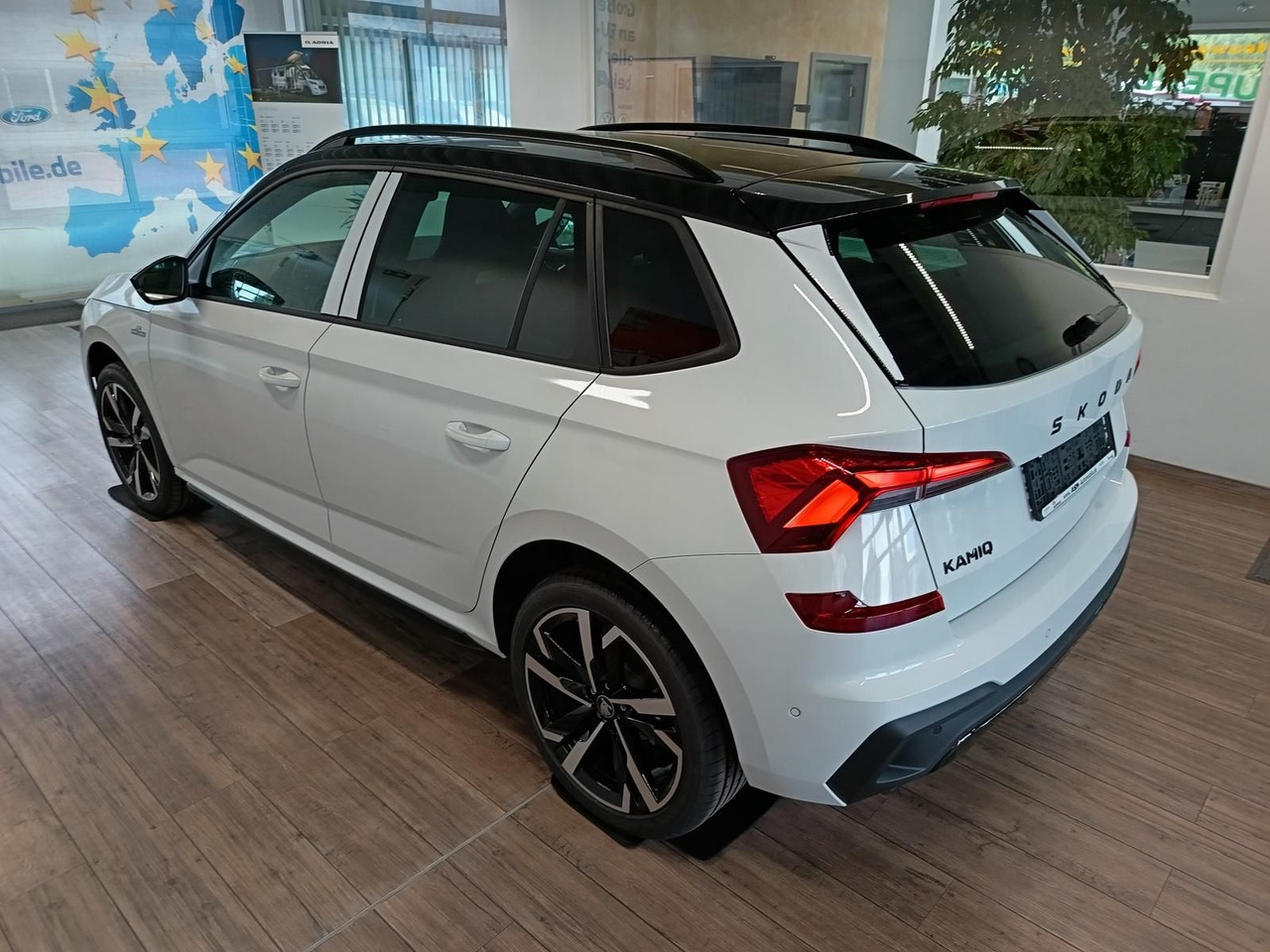 Skoda Kamiq Monte Carlo 1,5 TSI DSG*AHK*PANO*LED*ACC* - Maastur: pilt 4 Skoda Kamiq Monte Carlo 1,5 TSI DSG*AHK*PANO*LED*ACC* - Maastur: pilt 4