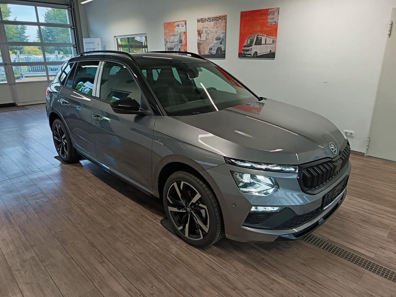 Skoda Kamiq Monte Carlo 1,5 TSI DSG*AHK*PANO*LED*ACC* - Maastur: pilt 3 Skoda Kamiq Monte Carlo 1,5 TSI DSG*AHK*PANO*LED*ACC* - Maastur: pilt 3