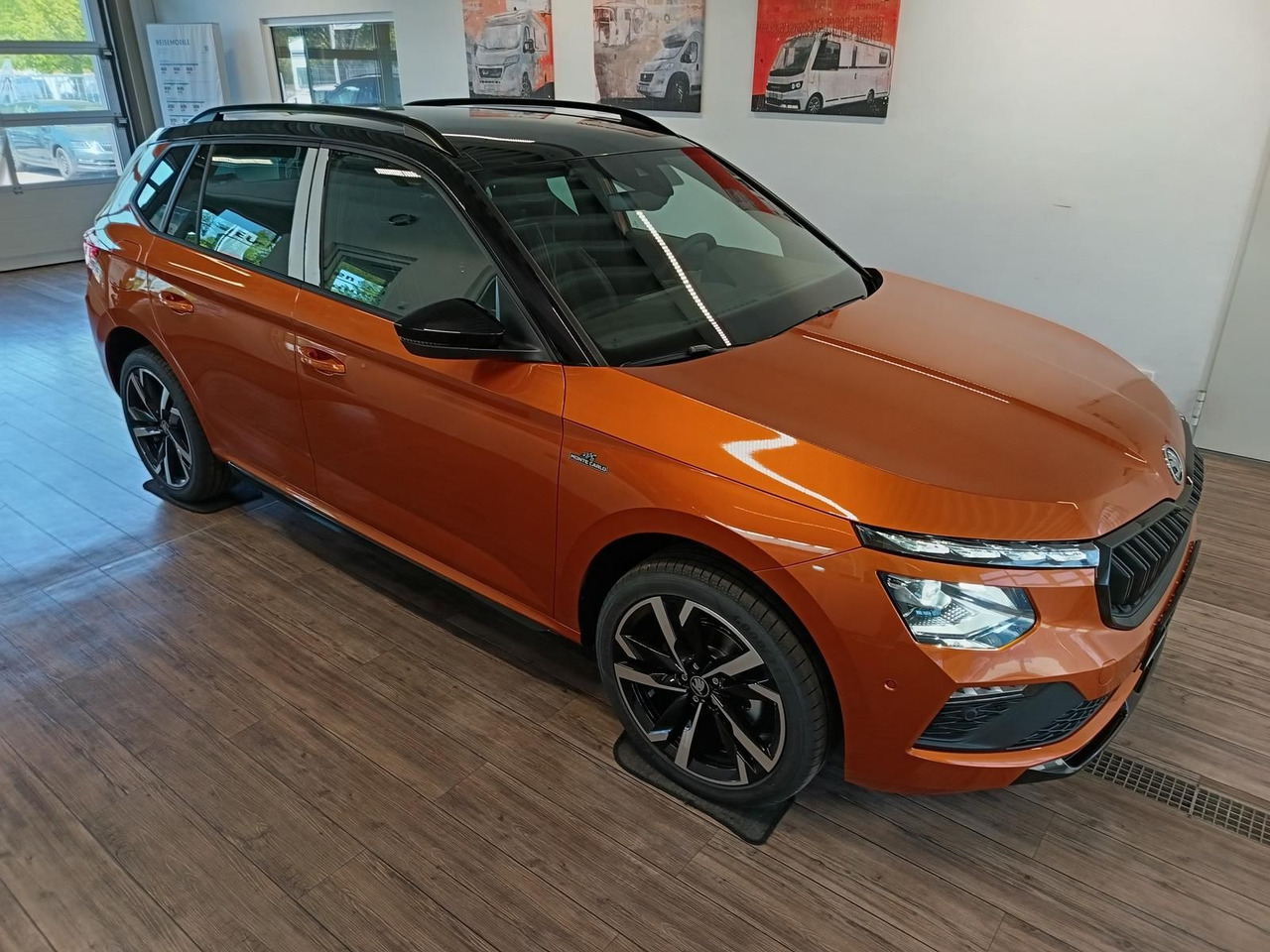Skoda Kamiq Monte Carlo 1,5 TSI DSG*PANO*AHK*5J.GARANT - Maastur: pilt 3 Skoda Kamiq Monte Carlo 1,5 TSI DSG*PANO*AHK*5J.GARANT - Maastur: pilt 3
