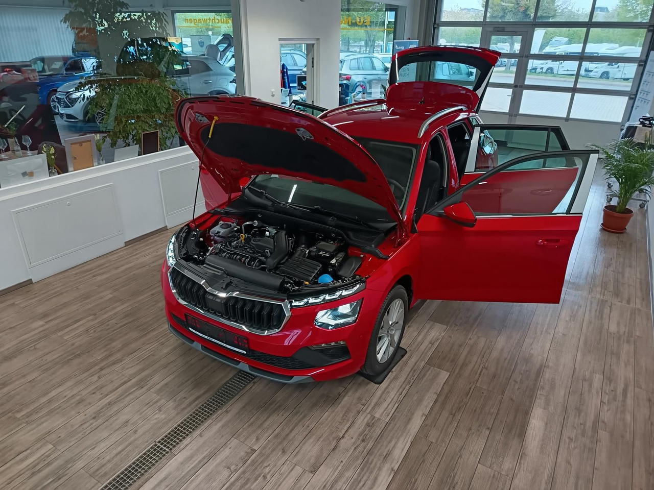 Skoda Kamiq Selection 1,5 TSI DSG*AHK*LED*5J.GARANTIE* - Maastur: pilt 2 Skoda Kamiq Selection 1,5 TSI DSG*AHK*LED*5J.GARANTIE* - Maastur: pilt 2