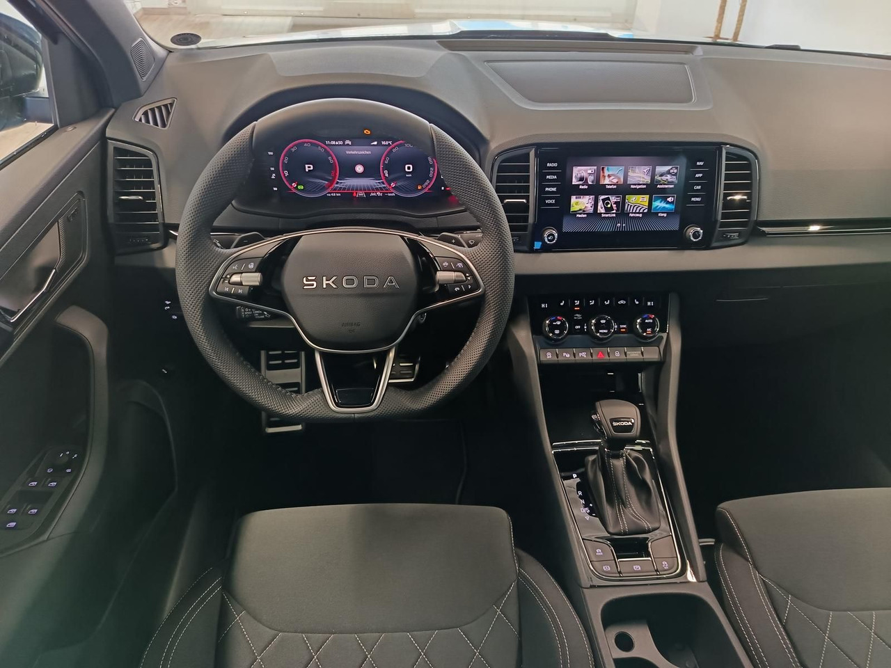 Maastur Skoda Karoq Sportline 1,5TSI DSG*AHK*360°*5J.GARANTIE*: pilt 7