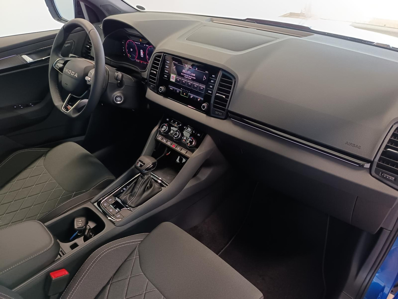Maastur Skoda Karoq Sportline 1,5TSI DSG*AHK*360°*5J.GARANTIE*: pilt 19