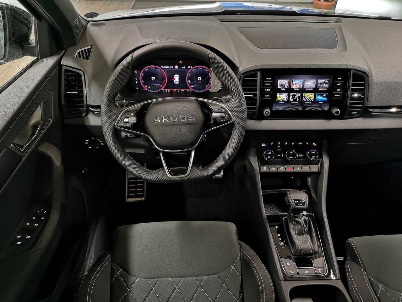 Maastur Skoda Karoq Sportline 2,0TDI DSG 4x4*PSD*AHK*360°*NAVI: pilt 7