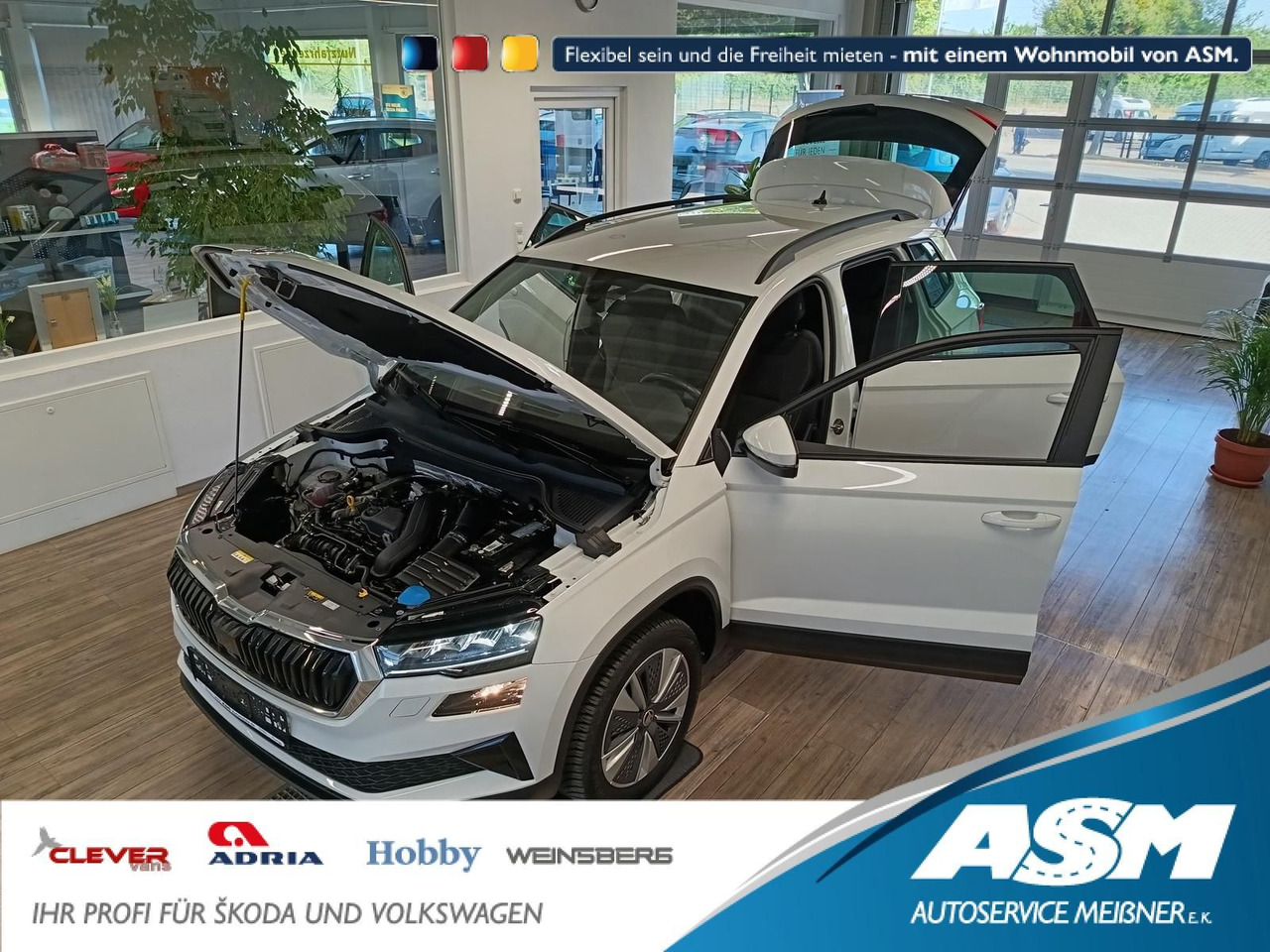 Skoda Karoq Style 1,5TSI DSG*AHK-VORBER*NAVI*LED*R-KAM - Maastur: pilt 1 Skoda Karoq Style 1,5TSI DSG*AHK-VORBER*NAVI*LED*R-KAM - Maastur: pilt 1
