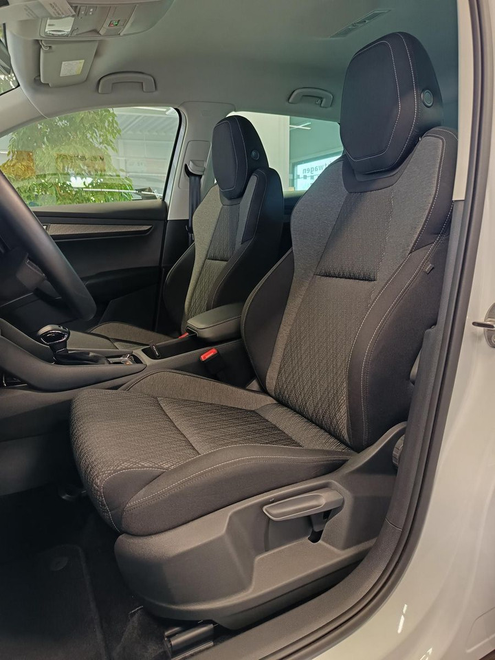 Maastur Skoda Karoq Style 1,5TSI DSG*AHK-VORBER*NAVI*LED*R-KAM: pilt 17