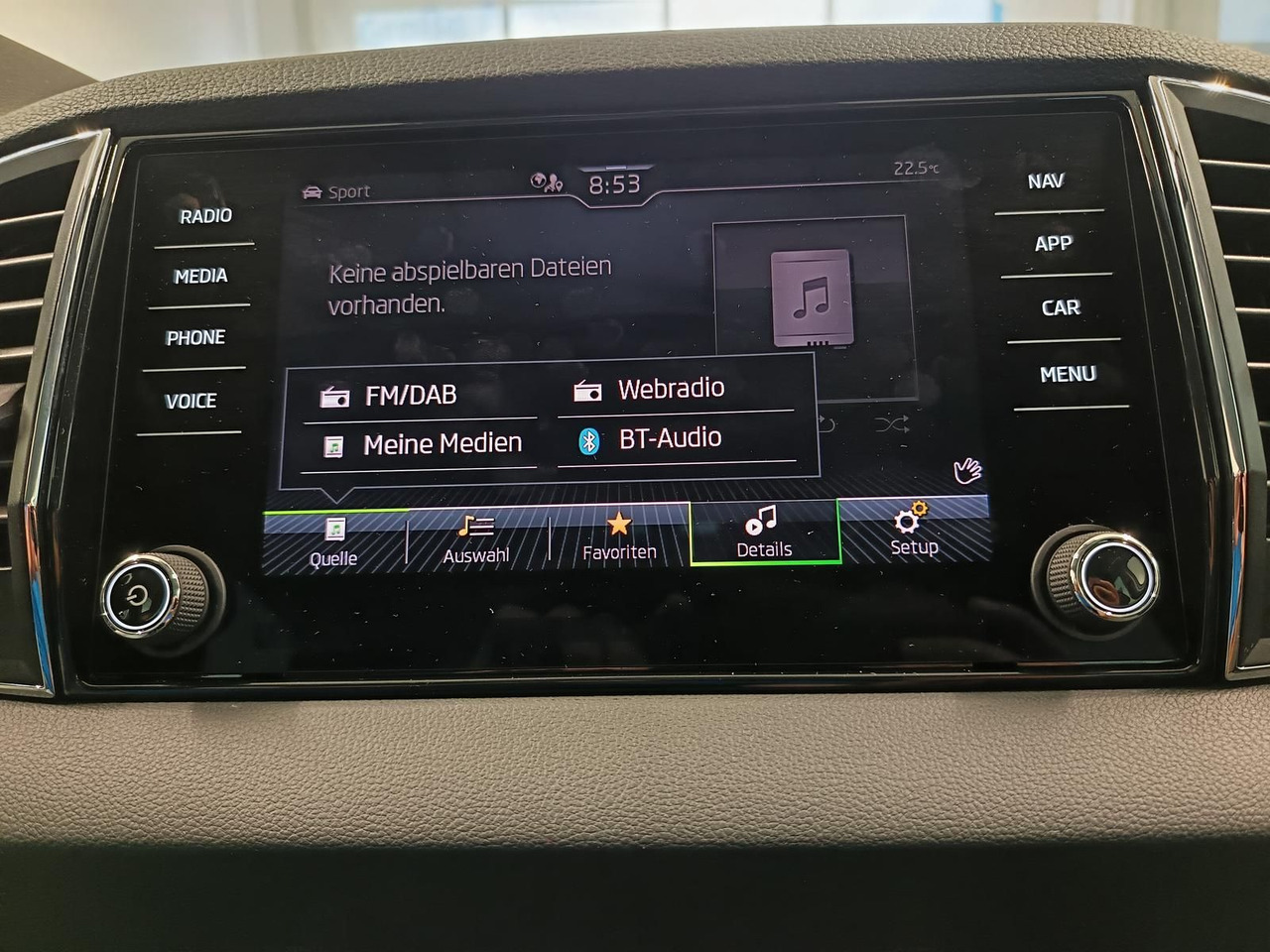 Maastur Skoda Karoq Style 1,5TSI DSG*AHK-VORBER*NAVI*LED*R-KAM: pilt 13 Maastur Skoda Karoq Style 1,5TSI DSG*AHK-VORBER*NAVI*LED*R-KAM: pilt 13