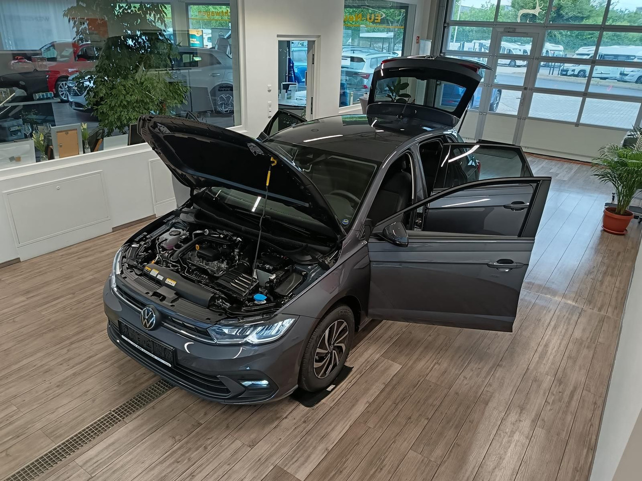 Volkswagen Polo Life 1.0 TSI 70 kW*LED*R-KAM*TEMP*PDC*SHZ* - Auto: pilt 2 Volkswagen Polo Life 1.0 TSI 70 kW*LED*R-KAM*TEMP*PDC*SHZ* - Auto: pilt 2