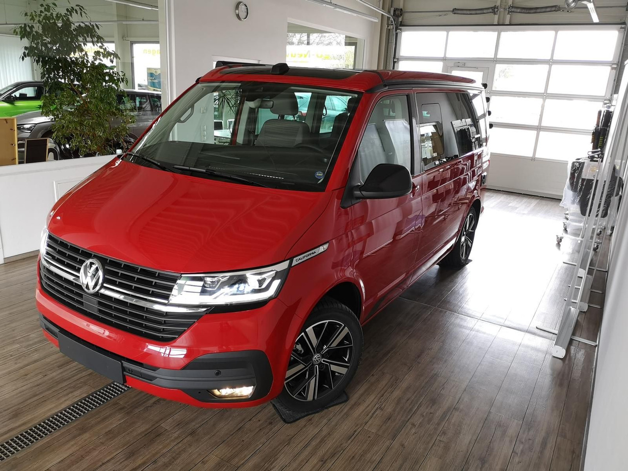 Volkswagen T6.1 California Coast DSG*SONDERZINSAKTION 3,99% - Campervan: pilt 4 Volkswagen T6.1 California Coast DSG*SONDERZINSAKTION 3,99% - Campervan: pilt 4