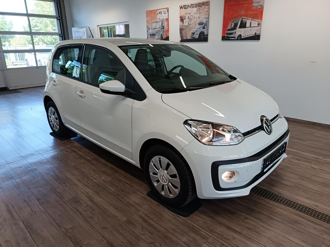 Volkswagen up! move up! 1.0*R-KAM*PDC*SHZ*MAPS+MORE*DAB*NSW - Auto: pilt 3 Volkswagen up! move up! 1.0*R-KAM*PDC*SHZ*MAPS+MORE*DAB*NSW - Auto: pilt 3