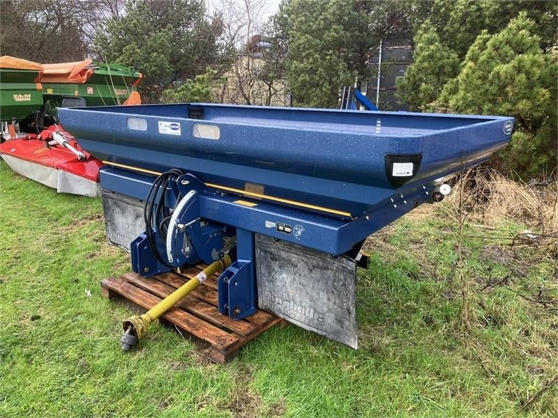 Bogballe M2 Med Calibrator Uniq - Väetiselaoturid: pilt 1 Bogballe M2 Med Calibrator Uniq - Väetiselaoturid: pilt 1