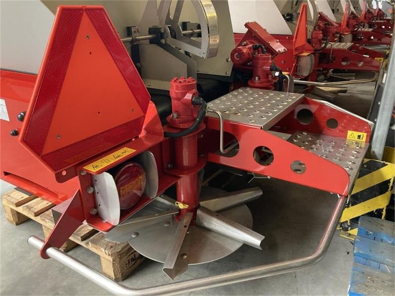 Bredal SGS 2000 Inkl. Lysanlæg, sold og rullepresenning - Liiva-/ Soolajaotur - Kommunaal-/ Erisõiduk: pilt 3 Bredal SGS 2000 Inkl. Lysanlæg, sold og rullepresenning - Liiva-/ Soolajaotur - Kommunaal-/ Erisõiduk: pilt 3