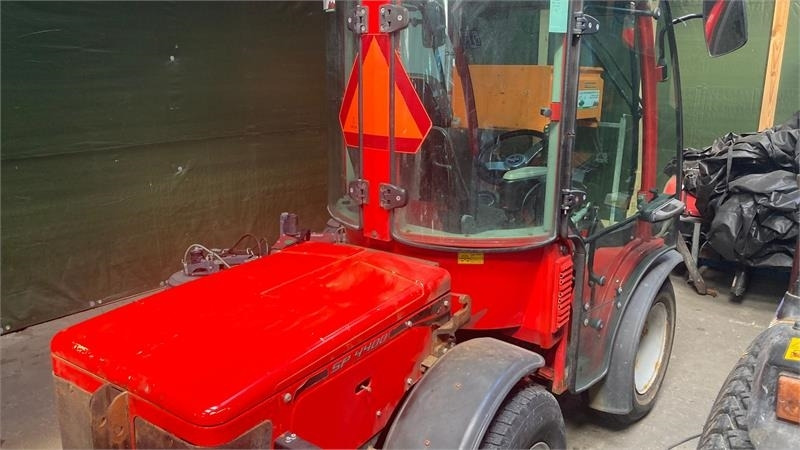 Carraro SP 4400 - Munitsipaaltraktor: pilt 2 Carraro SP 4400 - Munitsipaaltraktor: pilt 2