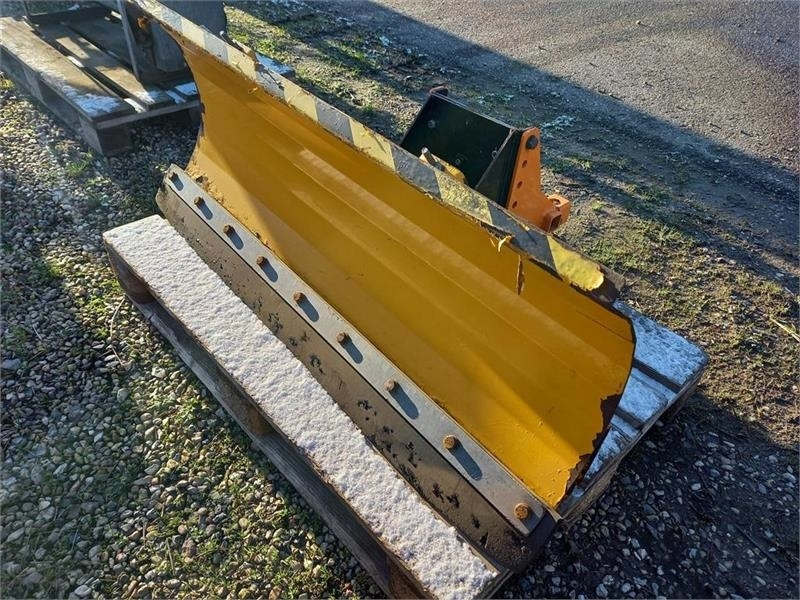 GMR FS1300L Med A-ramme kat. 0 eller Stiga Titan ophæn - Lumesahk - Põllutööseade: pilt 2 GMR FS1300L Med A-ramme kat. 0 eller Stiga Titan ophæn - Lumesahk - Põllutööseade: pilt 2