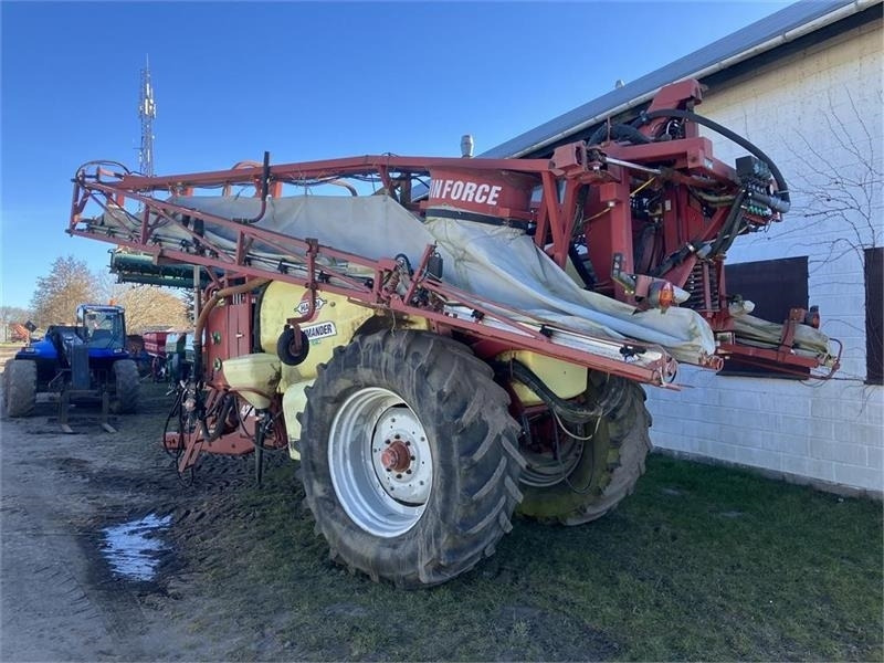 Hardi COMMANDER 4200 TWIN 28 m - Järelveetav pritsija: pilt 2 Hardi COMMANDER 4200 TWIN 28 m - Järelveetav pritsija: pilt 2