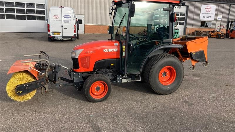 Kubota ST341 inkl. 150 cm kost og udlægger - Munitsipaaltraktor: pilt 2 Kubota ST341 inkl. 150 cm kost og udlægger - Munitsipaaltraktor: pilt 2