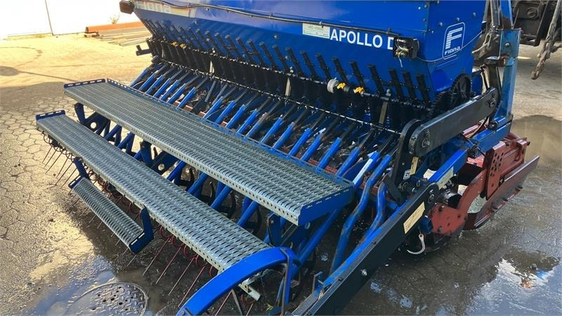 Kuhn HR 3001 M med Fiona Apollo - Kombain-külvimasin: pilt 4 Kuhn HR 3001 M med Fiona Apollo - Kombain-külvimasin: pilt 4