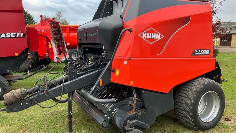 Kuhn VB 2295 - Heinapress, ümmargune: pilt 1 Kuhn VB 2295 - Heinapress, ümmargune: pilt 1