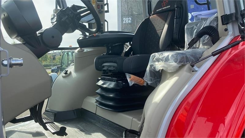 Traktor Massey Ferguson 5S.145 Exclusive Dyna-6 Exclusive: pilt 10 Traktor Massey Ferguson 5S.145 Exclusive Dyna-6 Exclusive: pilt 10