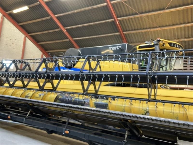 New Holland 35” Varifeed - Kombaini päis: pilt 3 New Holland 35” Varifeed - Kombaini päis: pilt 3