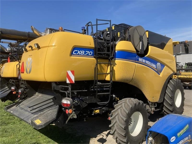 New Holland CX 8.70 SLH - Kombain: pilt 2 New Holland CX 8.70 SLH - Kombain: pilt 2