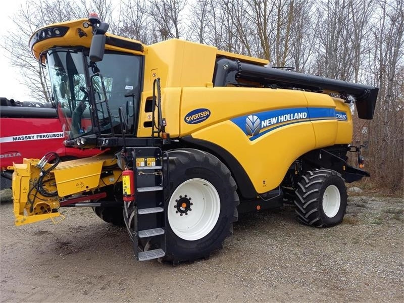 New Holland CX8.80 SLH med 25 fods Varifeed - Kombain: pilt 1 New Holland CX8.80 SLH med 25 fods Varifeed - Kombain: pilt 1