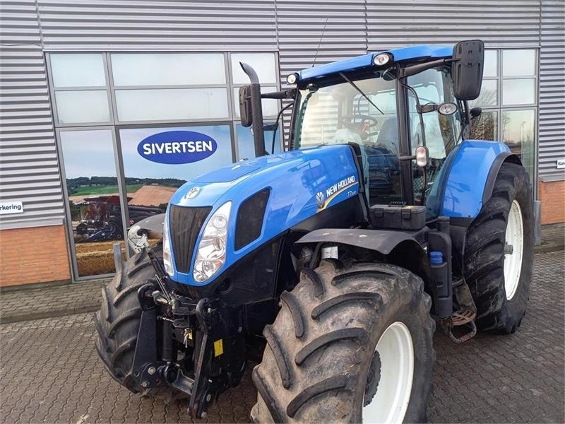 New Holland T7.220 - Traktor: pilt 1 New Holland T7.220 - Traktor: pilt 1