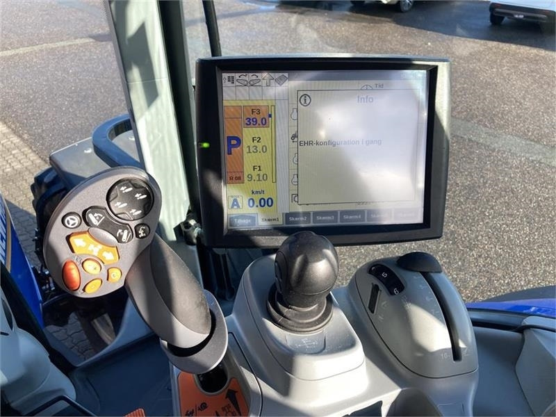 Traktor New Holland T7.315 Auto Command Ny Motor: pilt 13 Traktor New Holland T7.315 Auto Command Ny Motor: pilt 13