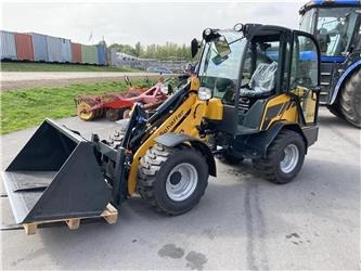 Schäffer 2445S Kabine - Minilaadur: pilt 1 Schäffer 2445S Kabine - Minilaadur: pilt 1