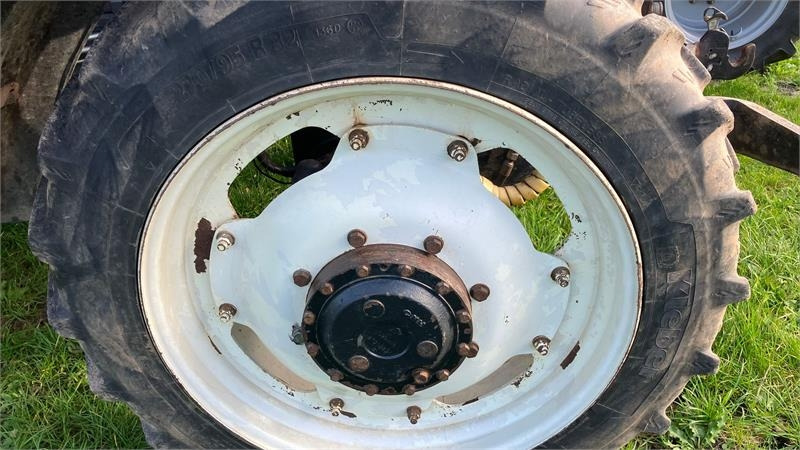 Taurus 270/95R32 - 300/95R46 - Rehv - Põllutööseade: pilt 5 Taurus 270/95R32 - 300/95R46 - Rehv - Põllutööseade: pilt 5