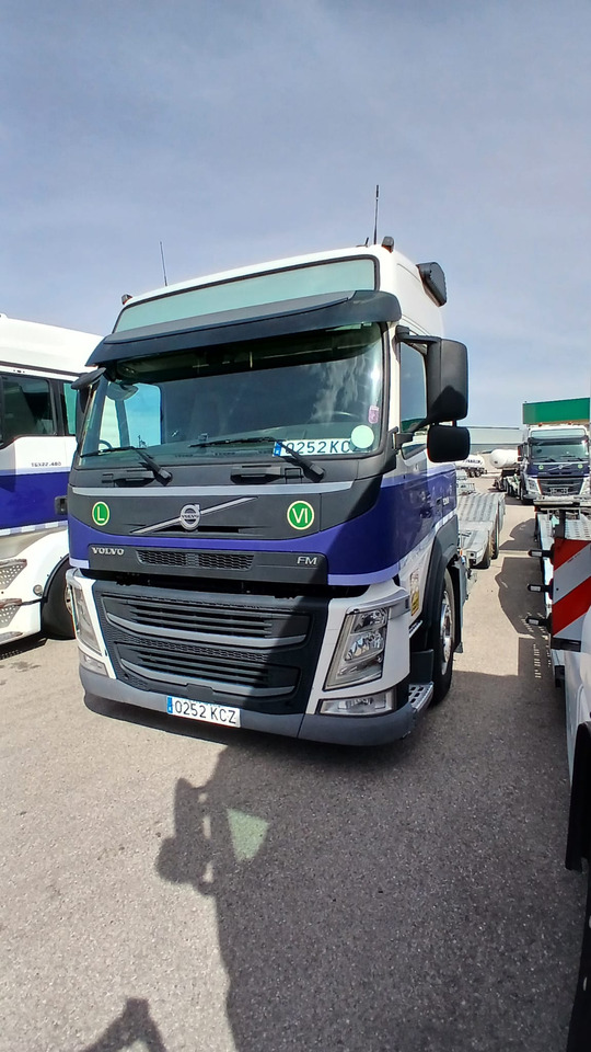 VOLVO FM 42 B3 500 - Kabiinišassiiga veoauto: pilt 2 VOLVO FM 42 B3 500 - Kabiinišassiiga veoauto: pilt 2