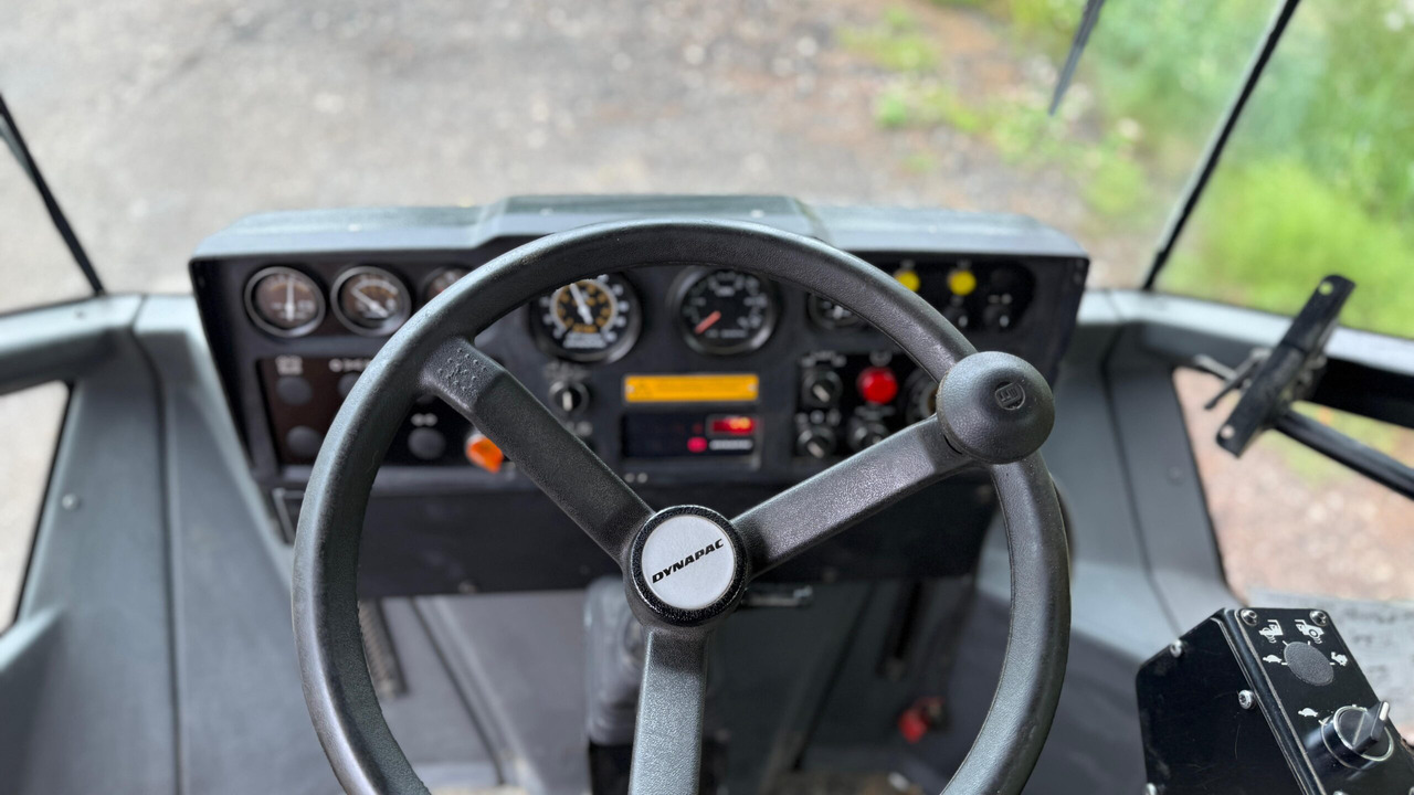 Dynapac CA152D liising Dynapac CA152D: pilt 9 Dynapac CA152D liising Dynapac CA152D: pilt 9