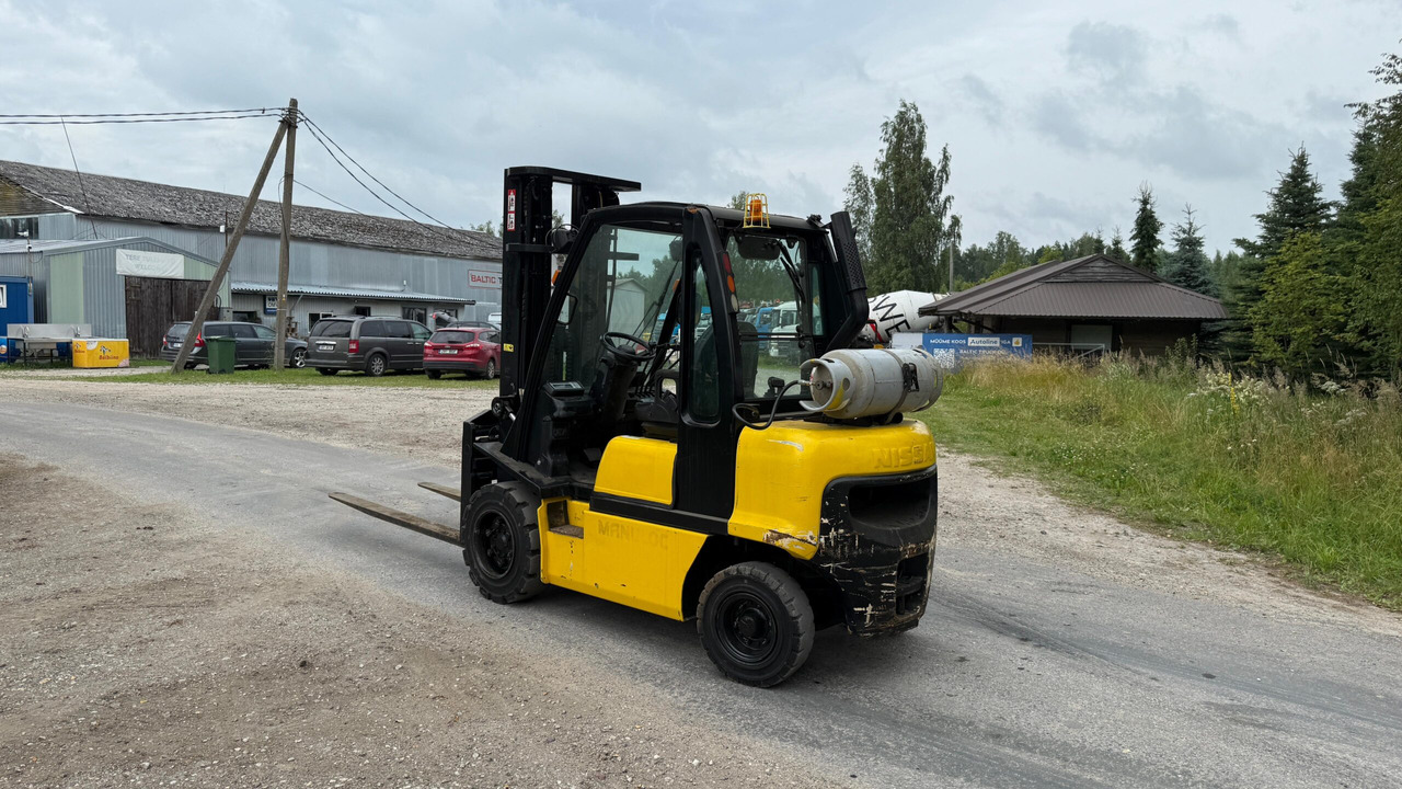 Nissan DX30 - Diiseltõstuk: pilt 3 Nissan DX30 - Diiseltõstuk: pilt 3