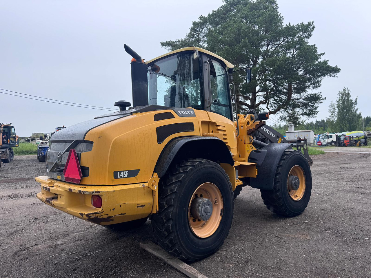 Volvo L45F-TP/S - Rataslaadur: pilt 4 Volvo L45F-TP/S - Rataslaadur: pilt 4