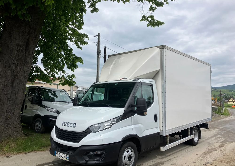 Iveco DAILY 35C16 kontener kurierka 3.0 silnik - Tarbesõiduk furgoon: pilt 1 Iveco DAILY 35C16 kontener kurierka 3.0 silnik - Tarbesõiduk furgoon: pilt 1