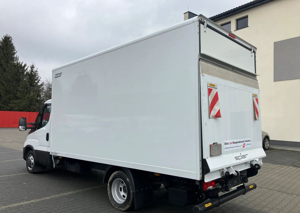 Iveco DAILY 35C16 kontener kurierka winda STAN PERFEKCYJNY - Tarbesõiduk furgoon: pilt 4 Iveco DAILY 35C16 kontener kurierka winda STAN PERFEKCYJNY - Tarbesõiduk furgoon: pilt 4