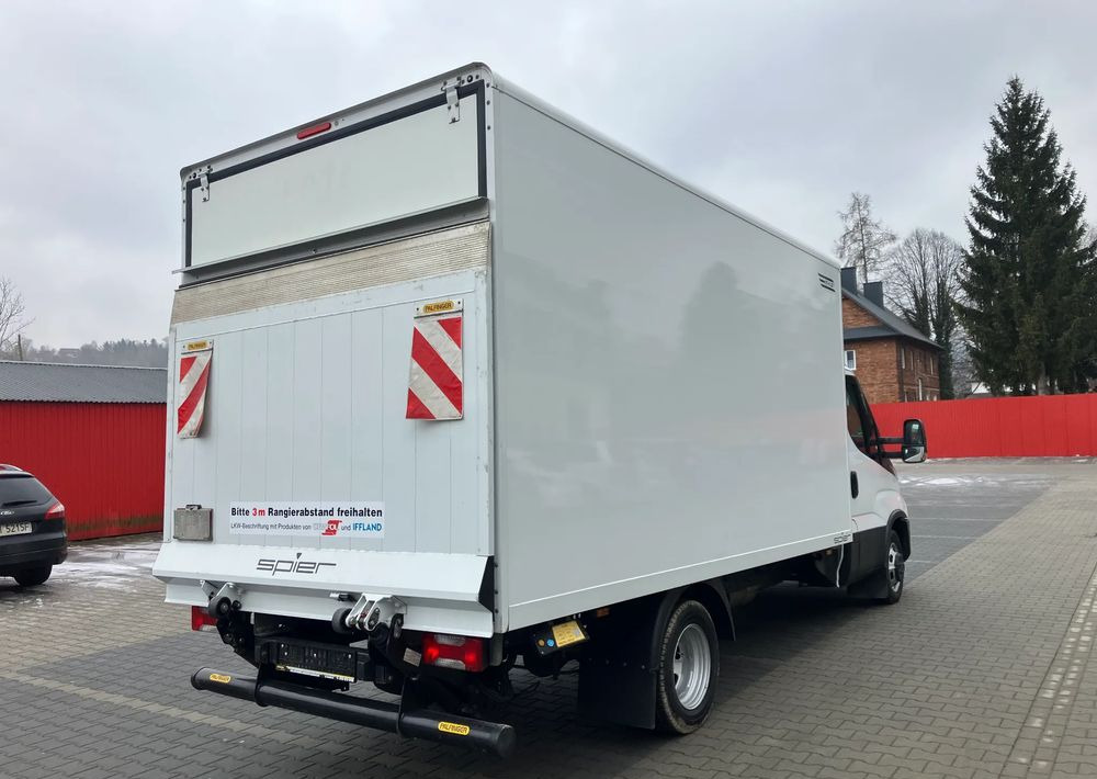 Iveco DAILY 35C16 kontener kurierka winda STAN PERFEKCYJNY - Tarbesõiduk furgoon: pilt 3 Iveco DAILY 35C16 kontener kurierka winda STAN PERFEKCYJNY - Tarbesõiduk furgoon: pilt 3