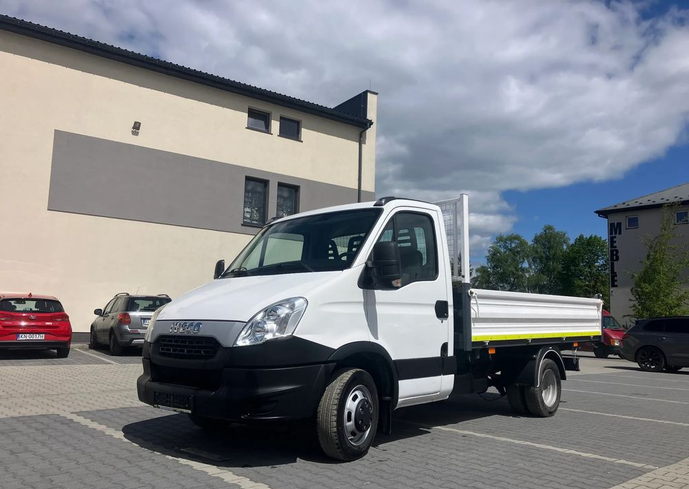 Iveco Iveco daily 35C13 wywrotka solidny kiper - Tarbesõiduk kallur: pilt 3 Iveco Iveco daily 35C13 wywrotka solidny kiper - Tarbesõiduk kallur: pilt 3