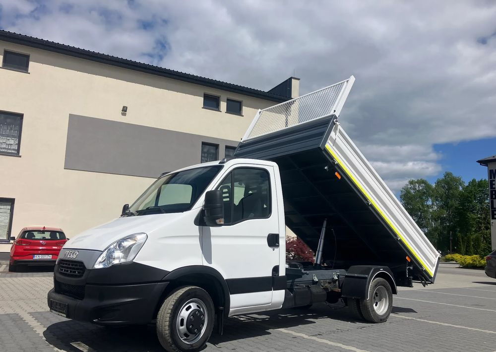 Iveco Iveco daily 35C13 wywrotka solidny kiper - Tarbesõiduk kallur: pilt 1 Iveco Iveco daily 35C13 wywrotka solidny kiper - Tarbesõiduk kallur: pilt 1